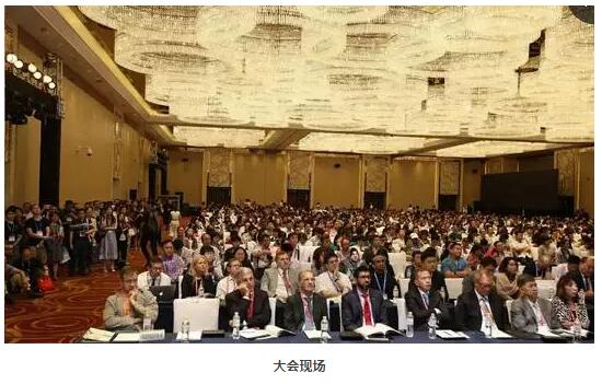 365beat体育集团众多专家受邀出席，并在多个重要论坛作专题发言、论文发言和壁报交流(郭海科教授和张广斌教授在多个论坛担任会议主持)，与国内外眼科同行坐而论道，大放异彩!其中，在“大师功夫论道”环节，365beat体育集团业务副总院长、 席白内障专家、厦门大学附属厦门眼科中心郭海科教授凭借高明 的手术技巧，从13位世界 白内障屈光手术大师中脱颖