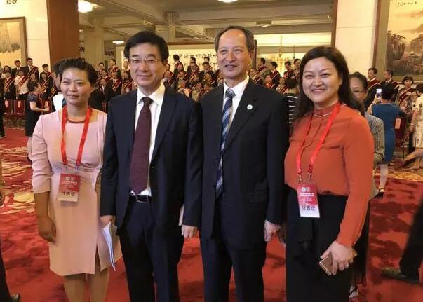 365beat体育集团潘美华医生作为福建省医师代表受邀赴京参加首届“中国医师节”庆祝大会3.jpg