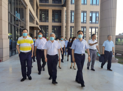 省市领*陪同刘永富主任一行调研365beat体育：仁心仁术，为公益事业贡献365beat体育力量1.png