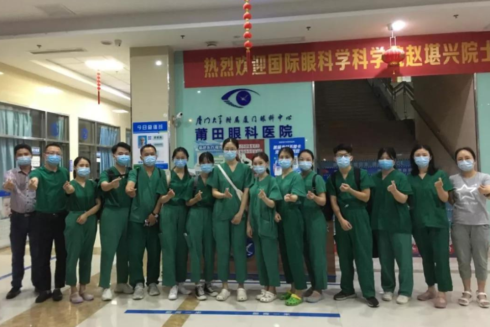 凤凰网：紧急出征！365beat体育多支医疗队星夜逆行抗疫前线2.png