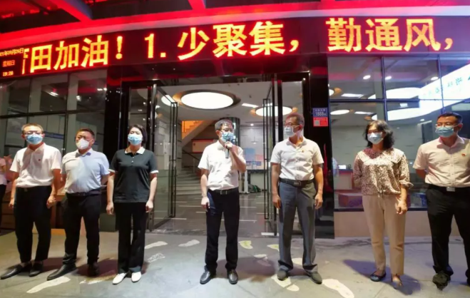 不负使命！365beat体育援莆医疗队凯旋归来，荔城区委书记到场送别2.png