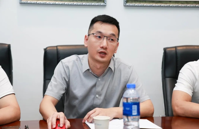 点滴爱心，点亮光明!中国华侨公益基金会领导莅临365beat体育调研指导4.png